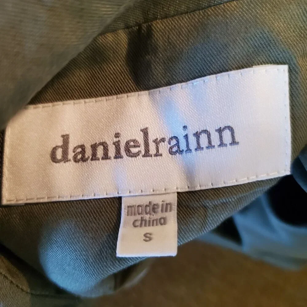 Daniel Rainn Olive Green Jacket With Belt Cargo Pockets Womens Small NWOT - Picture 10 of 11